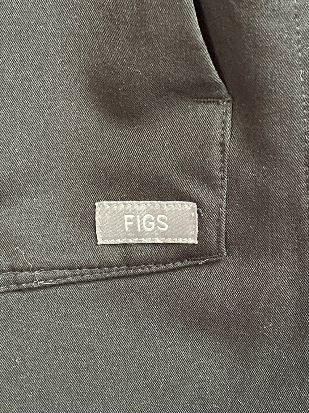 FIGS Technical Collection full-zip bomber scrub jacket - Picture 3 of 10